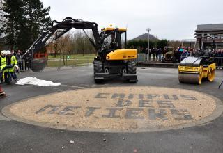 Engin de chantier sur le campus des métiers
